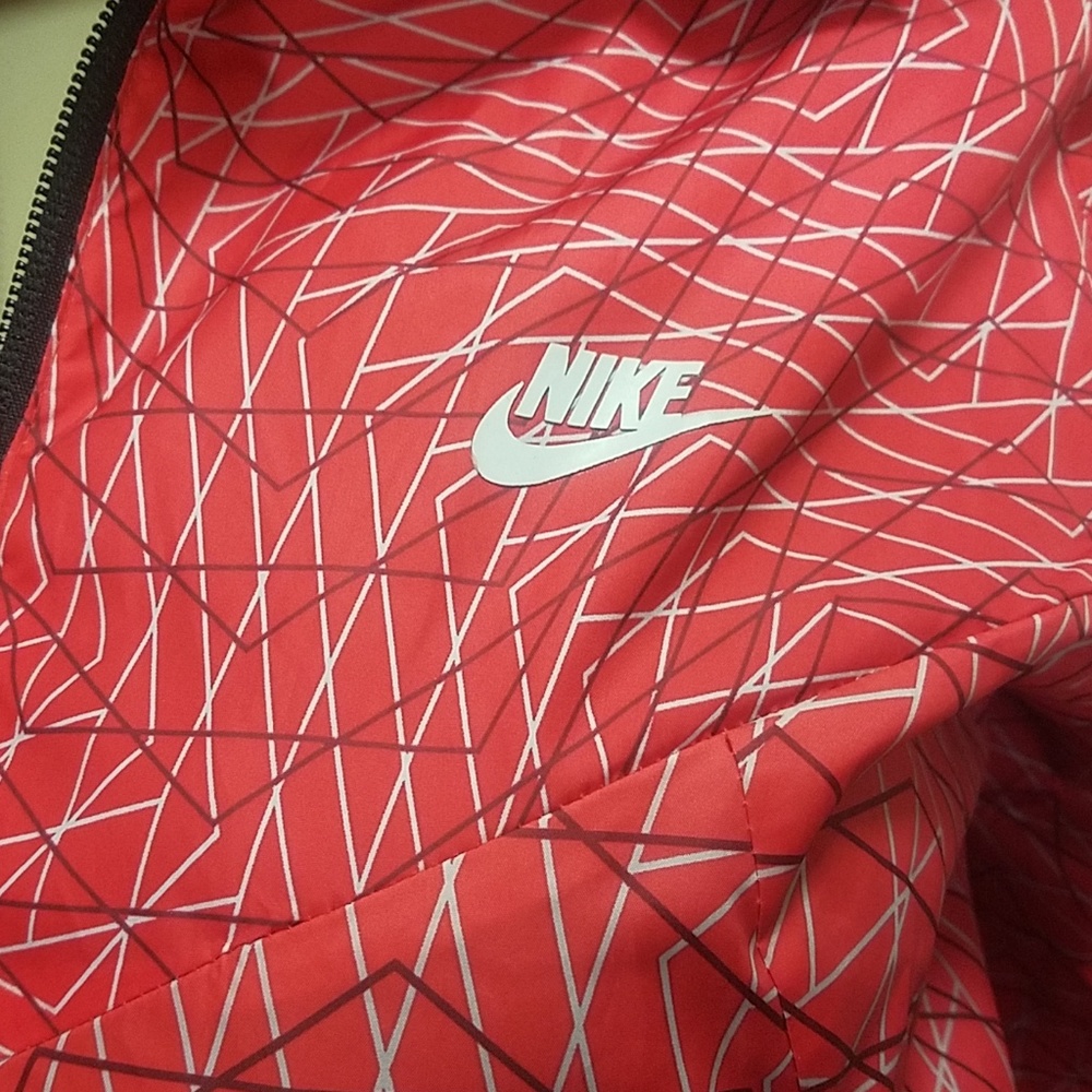 Nike jacket - Picture 2 of 7
